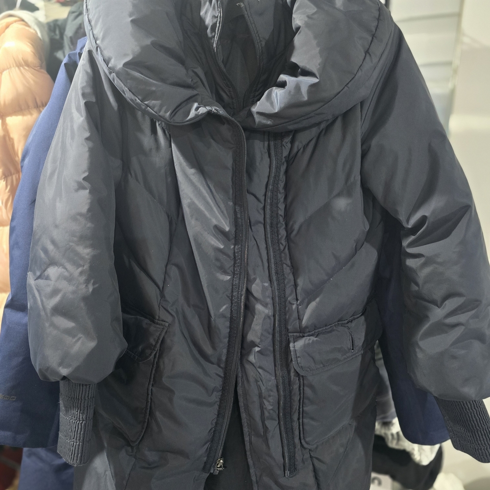 Women Navy Blue Puffer Jacket